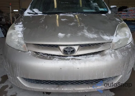 2009 Toyota Sienna Le z USA, uszkodzony, nr VIN 5TDZK23C39S263824